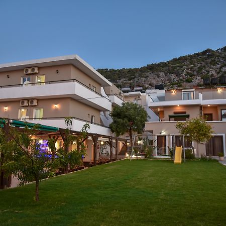 Iraklis Apartments Stalida Екстериор снимка