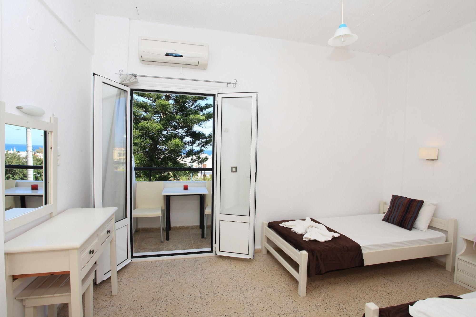 Iraklis Apartments Stalida Екстериор снимка